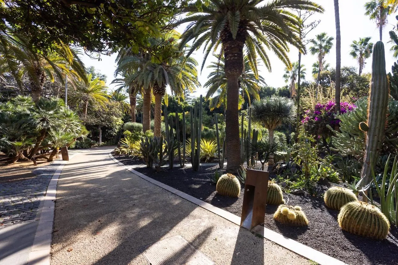 Home2Book Chic & Stylish Apt Santa Rosalia Apartment